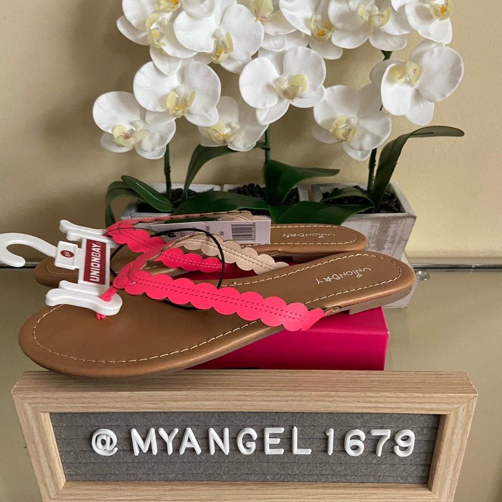 Hot pink UnionBay Sandals